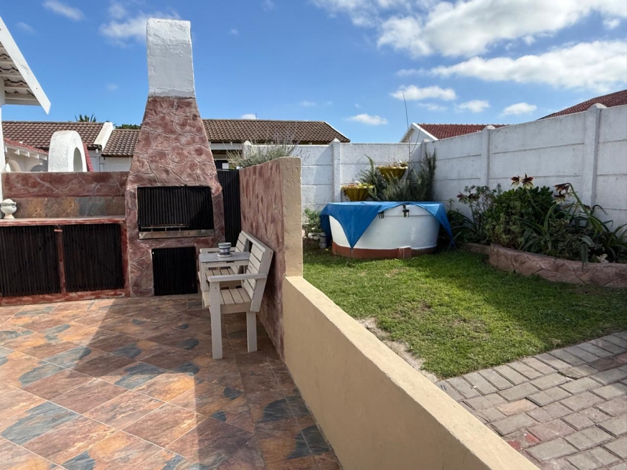 2 Bedroom Property for Sale in Aston Bay Eastern Cape